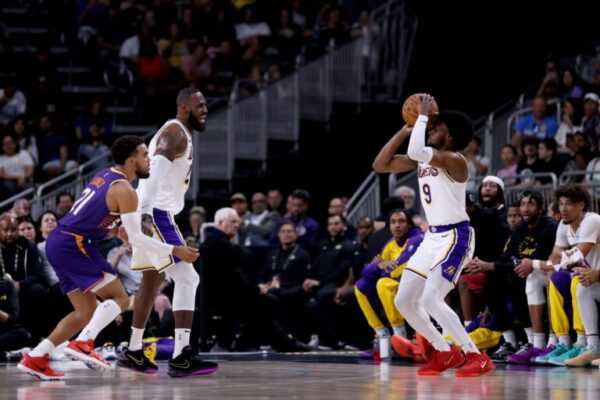 historia!-lebron-e-bronny-james,-pai-e-filho,-atuam-juntos-na-nba