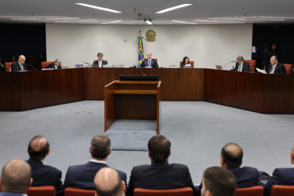 moraes-e-outros-4-ministros-do-stf-decidem-nesta-quarta-se-bolsonaro-e-aliados-serao-reus