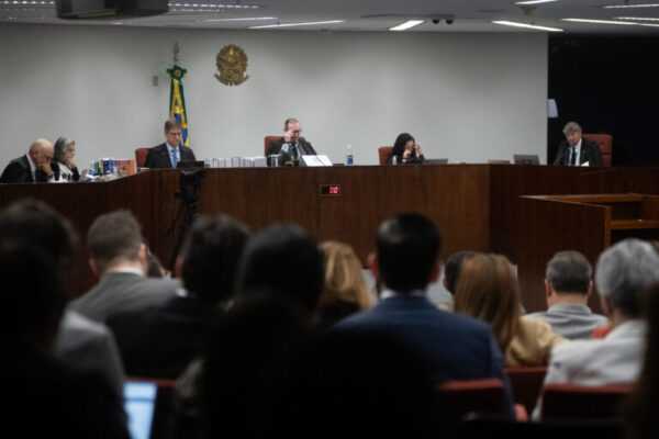 pgr-conclui-alegacoes-de-todos-nucleos-do-golpe-e-poupa-apenas-1-reu