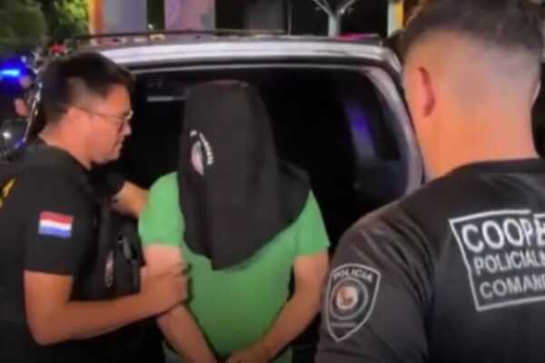 paraguai-entrega-silvinei-vasques-a-pf-na-fronteira-com-o-brasil