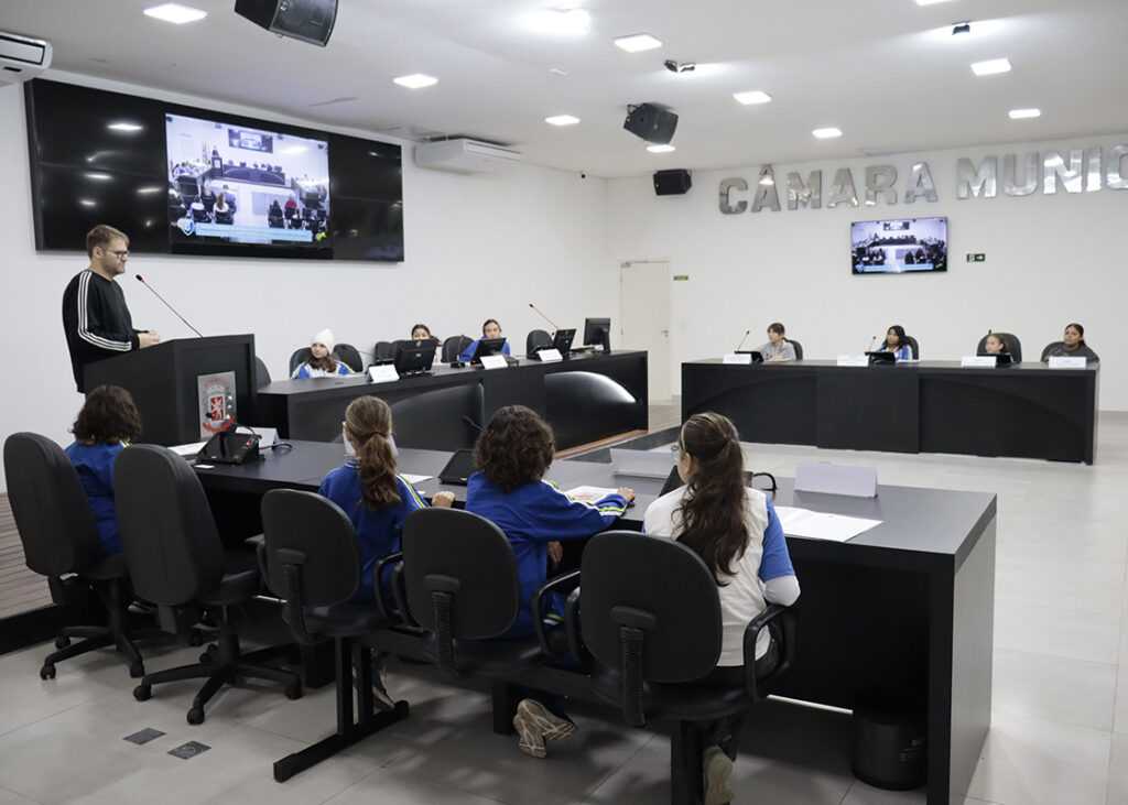 Nova Odessa: Vereadores estudantes elegem membros da Mesa Diretora nova-odessa:-vereadores-estudantes-elegem-membros-da-mesa-diretora